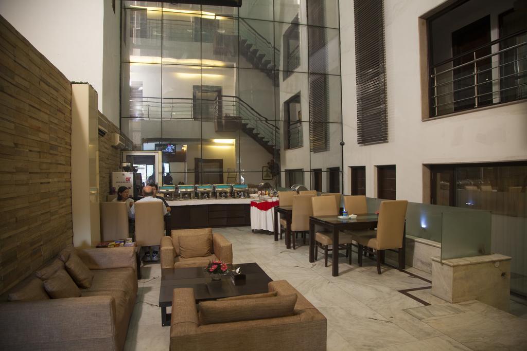 Hotel La Suite New Delhi Eksteriør bilde